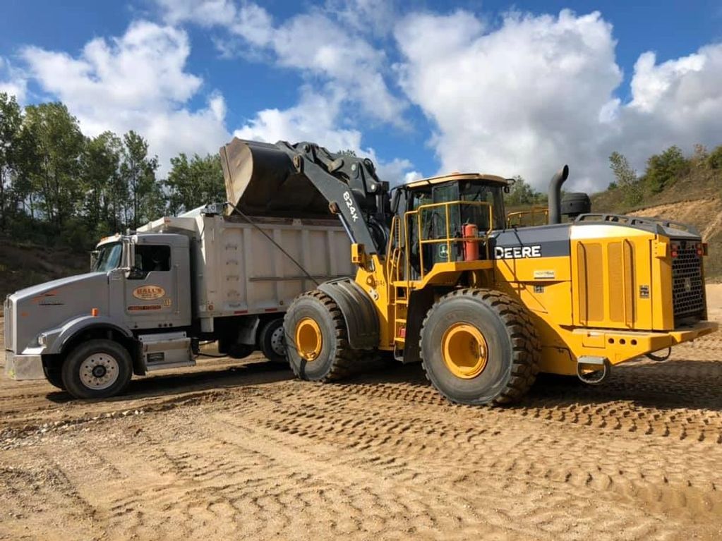 Loader, Dump Truck, hauling sand, gravel, crushed concrete, crushed asphalt, stone