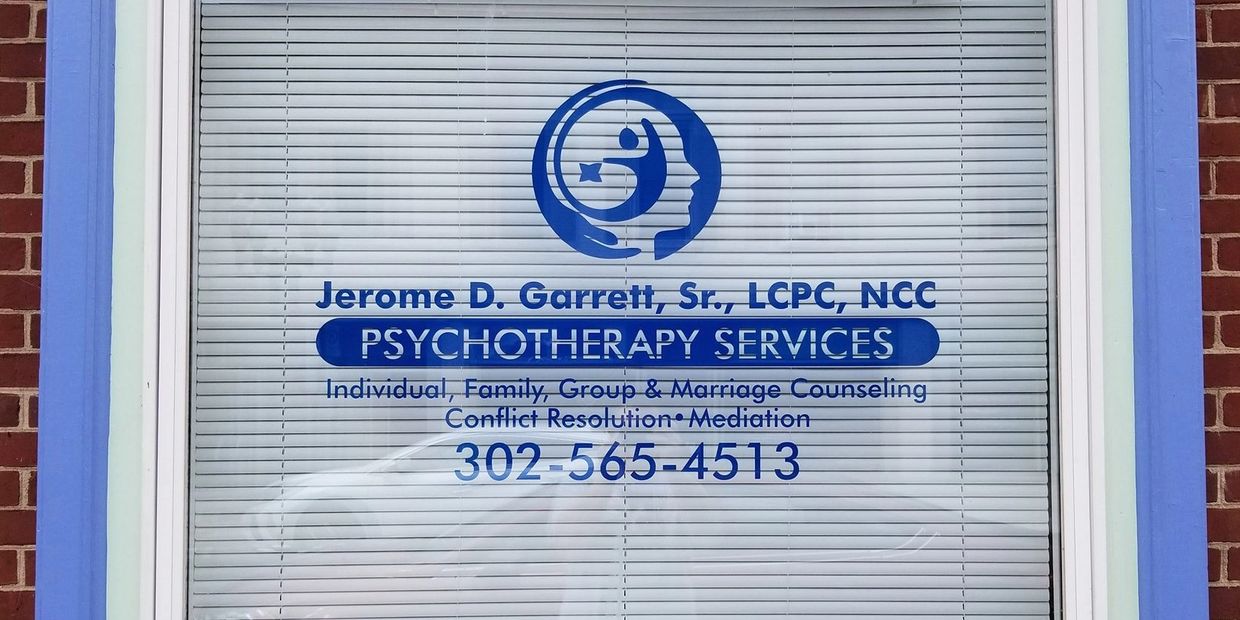 counseling service window lettering in elkton md
