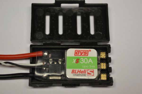 DYS XS30A Blheli S ELECTRONIC SPEED CONTROLLER