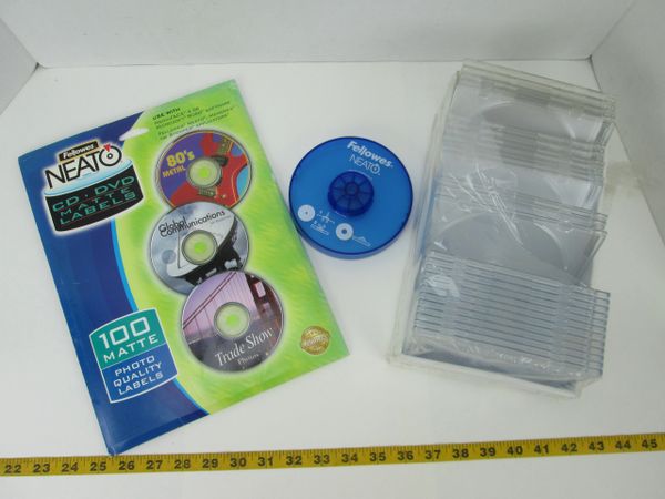 rechtdoor dorp Ale Lot of CD / DVD Label Making Items Blank Jewel Cases Fellowes T | Moxee 2nd  Hand Market