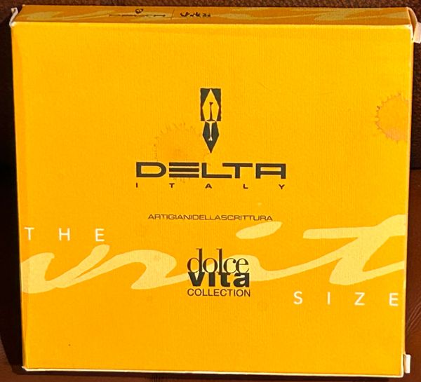 Delta Dolcevita Papillon Fountain Pen Santa Fe Pens