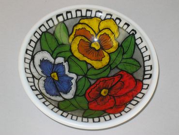 hand-painted glass bowl
pansies