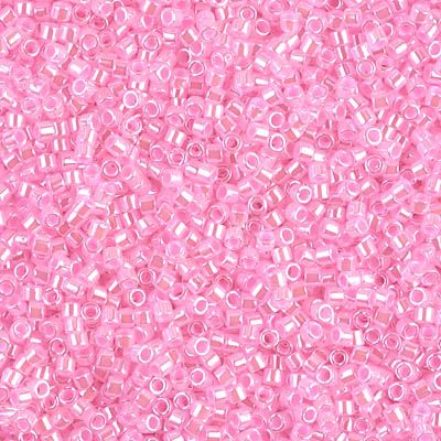 DB0245 Delica Lined Crystal Med Pink/8g