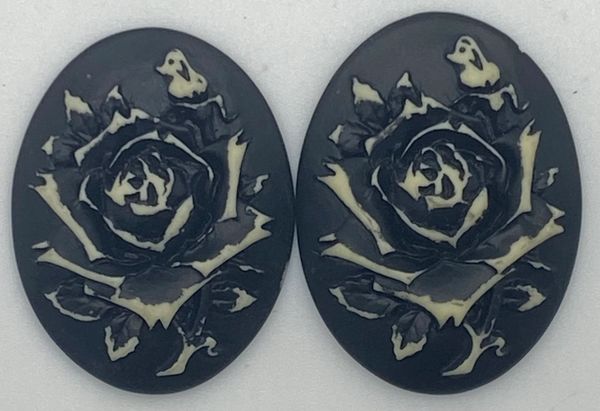 29x38mm Oval Rose Cameo Black/pr