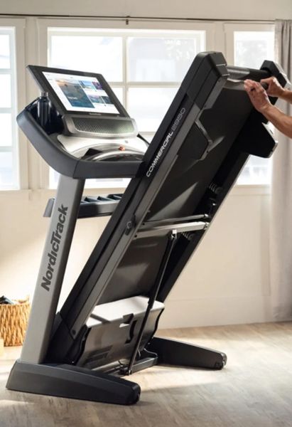 Nordic discount fit treadmill