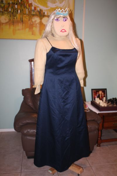 TALKING AND WALKING DOLL, SAUSHA, looks like a princess. RENT her for $399.00 per week. If in Florida in the theme parks area, we will deliver to you. Email us for details on rental at clothadultdolls@hotmail.com