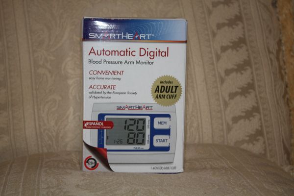 BLOOD PRESSURES ARM MONITOR