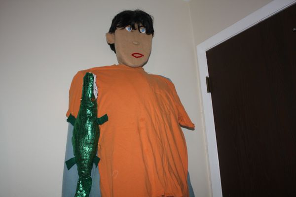 OUR LARGE GREEN GATOR APPEALS TO MOST MEN