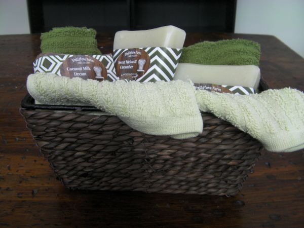 4 Bar Gift Basket