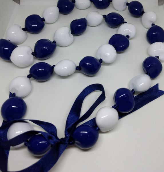 Kukuinut Lei Blue and White