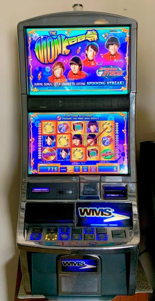 Video of playing slot machines