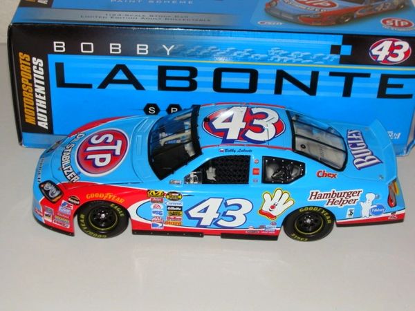 2006 RCCA 1/24 #43 STP Oil Stabilizer Dodge Charger Bobby Labonte CWC