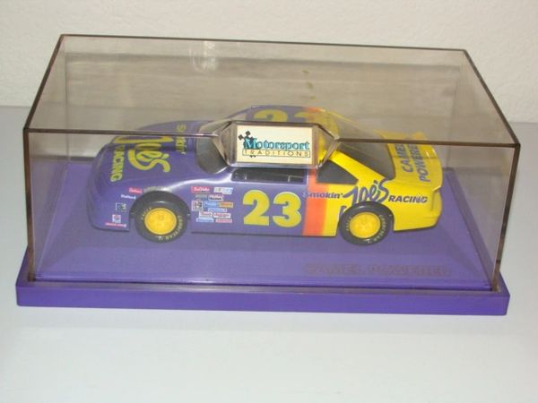 1994 RC 1/24 #23 Smokin' Joe's Racing Ford Tbird Hut Stricklin CWC