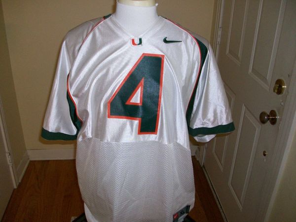 The Miami Hurricanes' throwback uniforms are too good to wear just