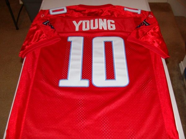 Tennessee Titans Vince Young #10 - Jersey - Youth Medium Stitched –  Overtime Sports