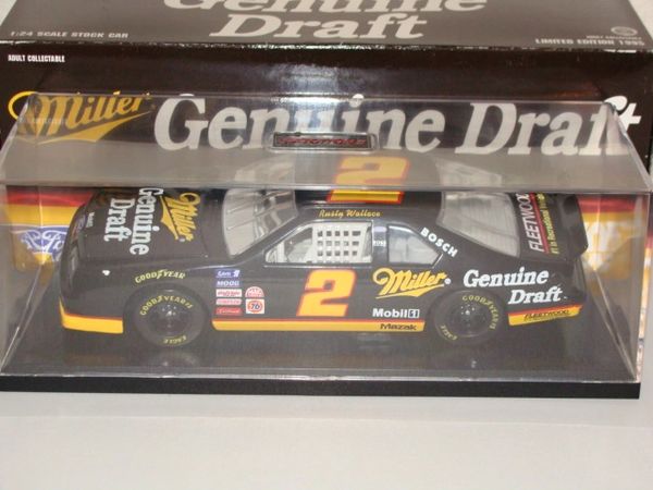 1995 Action 1/24 #2 Miller Genuine Draft MGD Ford Tbird Rusty Wallace CWC