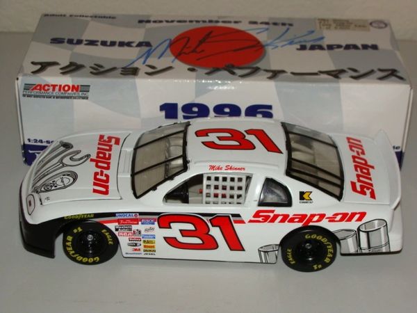 1996 Action 1/24 #31 SNAP ON Japan Race Chevy MC Mike Skinner CWC AUTOGRAPHED