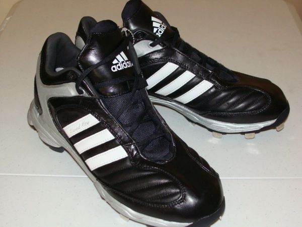 ADIDAS Diamond King Black Baseball Mens Sport Shoe-Size 10 1/2