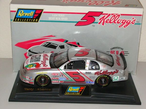1996 Revell 1/24 #5 Kellogg's Iron Man Chevy MC Terry Labonte CWC