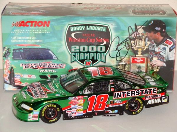 2000 Action 1/24 #18 Interstate Batteries "2000 WC Champion" Colorchrome Pontiac GP Bobby Labonte CWC AUTOGRAPHED