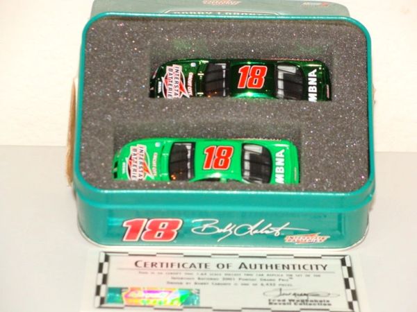 2001 Revell 1/64 #18 Interstate Batteries "2000 WC Champion" Pontiac GP Bobby Labonte CW 2-Car Set