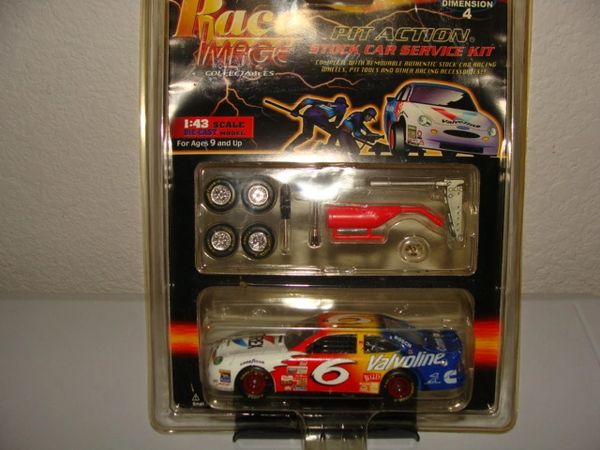 1999 RI 1/43 #6 Zerex Valvoline Ford Taurus Mark Martin CWC Pit Action Service Kit