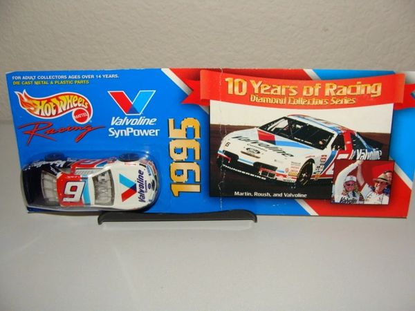 1998 HW 1/64 #6 Valvoline 1995 10 Year Anniversary Ford Tbird Mark Martin CWC