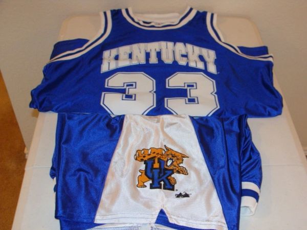 #33 KENTUCKY Wildcats NCAA Basketball Blue Throwback Team Jersey and Shorts SET