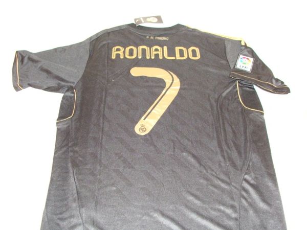 black ronaldo jersey