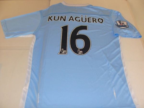 #16 SERGIO KUN AGUERO Manchester City FC EPL Striker Lt Blue Mint Throwback Uniform Kit