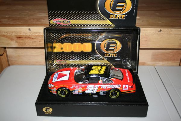 2000 Elite 1/24 #21 Citgo Supergard Ford Taurus Elliott Sadler CWC