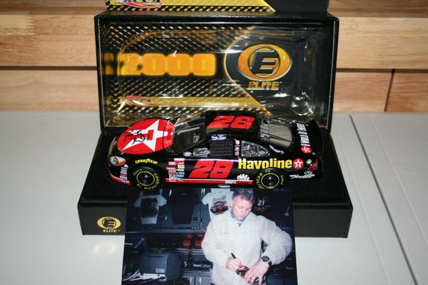 2000 Elite 1/24 #28 Texaco Havoline Ford Taurus Ricky Rudd CWC AUTOGRAPHED