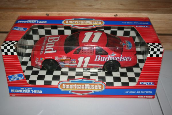 1993 Ertl 1/18 #11 Budweiser Beer Ford Thunderbird Bill Elliott CWC