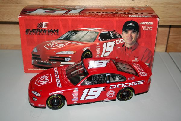 2000 Action 1/24 #19 Dodge Dealers Dodge Intrepid R/T Show Car CWC