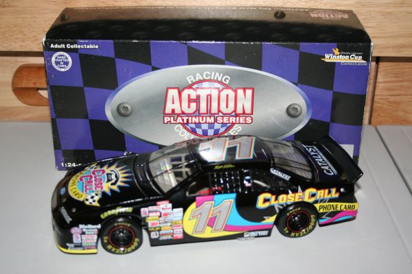 1997 Action 1/24 #11 Close Call Phone Card Ford Thunderbird Brett Bodine CWC