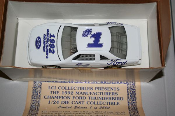 1993 Revell 1/24 #1 Ford 1992 Manufacturers Champion Thunderbird Promo CWC