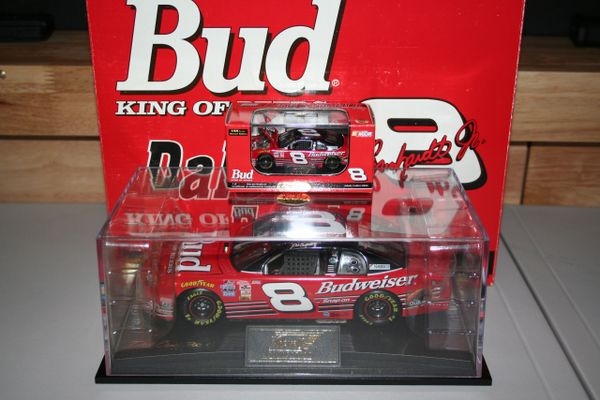 1999 Revell 1/24 & 1/64 #8 Budweiser Beer Chevy MC Dale Earnhardt Jr. CWB 2-Car Set