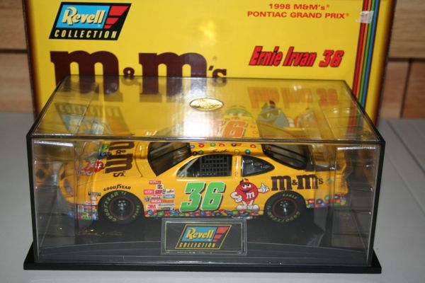 1998 Revell 1/24 #36 M&M's Candies Pontiac GP Ernie Irvan CWC