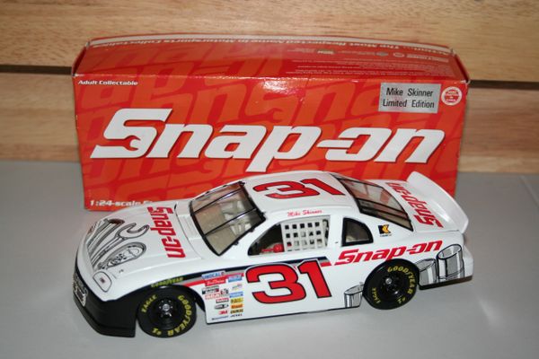 1996 Action 1/24 #31 Snap On Japan Race Chevy MC Mike Skinner CWC