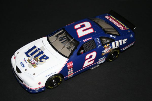 1997 Elite 1/24 #2 Miller Lite Texas Race Ford Thunderbird Rusty Wallace CWC LOOSE