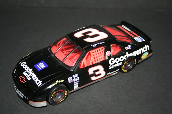 1995 Action 1/24 #3 GM Goodwrench Service BGN Chevy MC Jeff Green CWC LOOSE