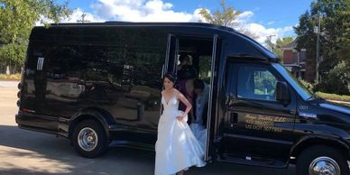Bride departing shuttle bus in Chattanooga