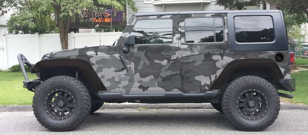 GRAY AND WHITE URBAN CAMOUFLAGE Jeep Wrangler Vinyl Wrap Kit