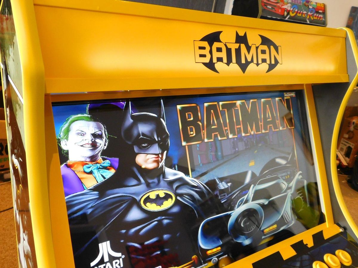 BATMAN Custom Arcade Bartop Cabinet (HyperSpin)