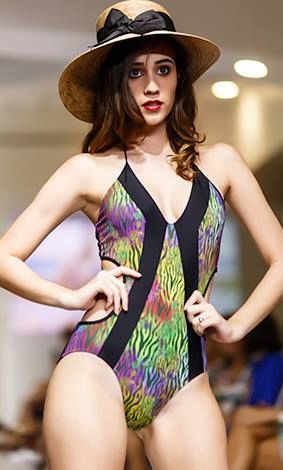 G2025 - One piece - V Neckline Tropic Jungle and Panther Black