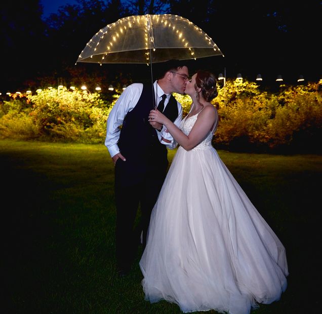 #vermontwedding #vermontbride #vermontweddingphotographer #vermont #vermontbrides #vermontgroom #ver