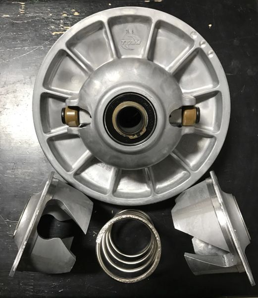 VENOM PRODUCTS TEAM TIED SECONDARY CLUTCH
