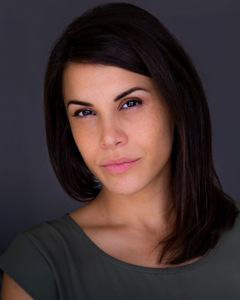 Leslie headshot