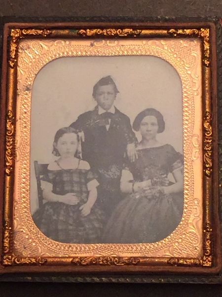 AMBROTYPE PHOTOGRAPH 1/9TH PLATE OF BOY, GIRL AND WOMAN C. 1860