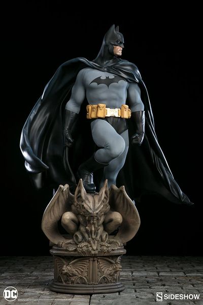 Limited Edition - #4876 of 7500 - Batman -Premium Format Collectors Edition